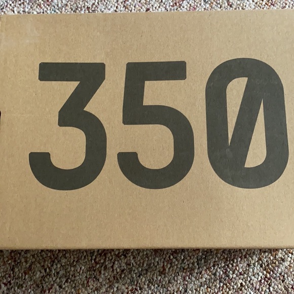 Adidas Yeezy Boost 350 V2 Citrin Non-Reflective 10.5 Brand New in Box with Tags - Picture 6 of 7